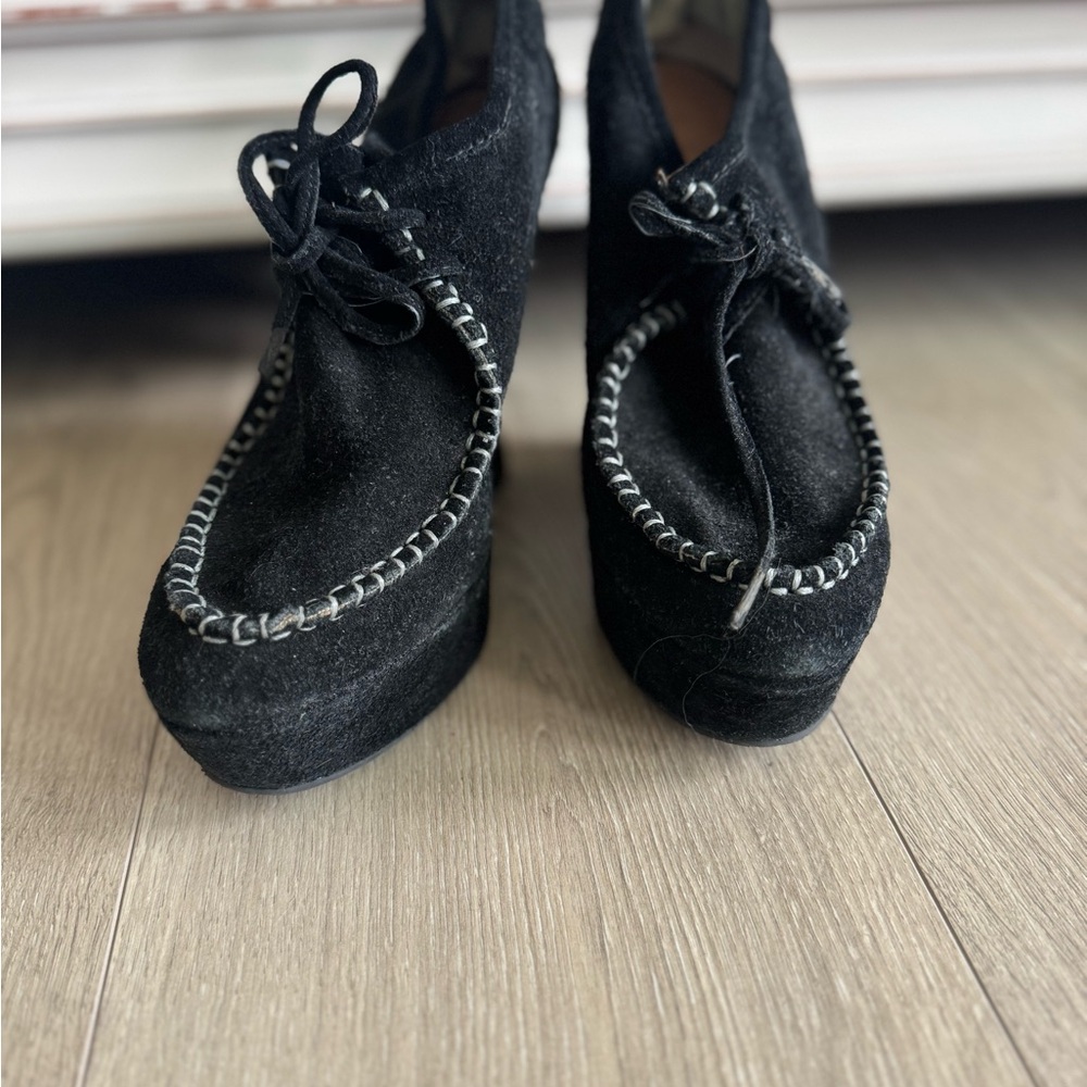 L.A.M.B. Black Leather Moccasin‎ High Heel Shoes - Picture 9 of 12